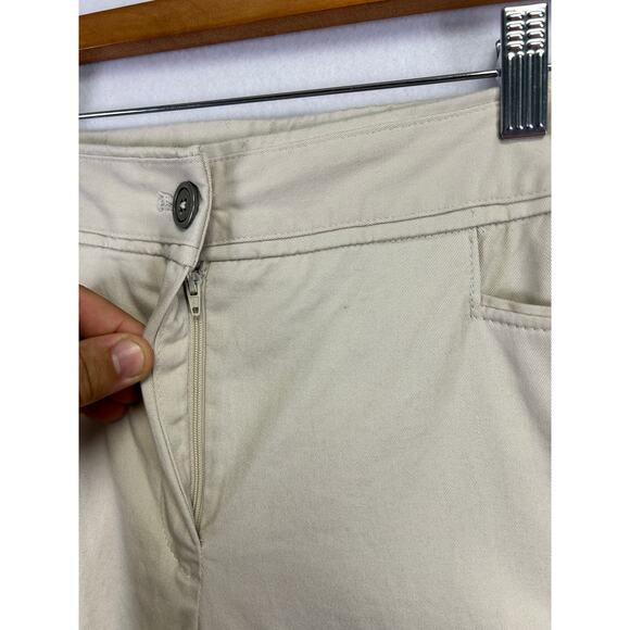 Woman's Sag‎ Harbor Stretch Cotton Khaki Tan Capris - Size 12 Casual Classic - Picture 3 of 10